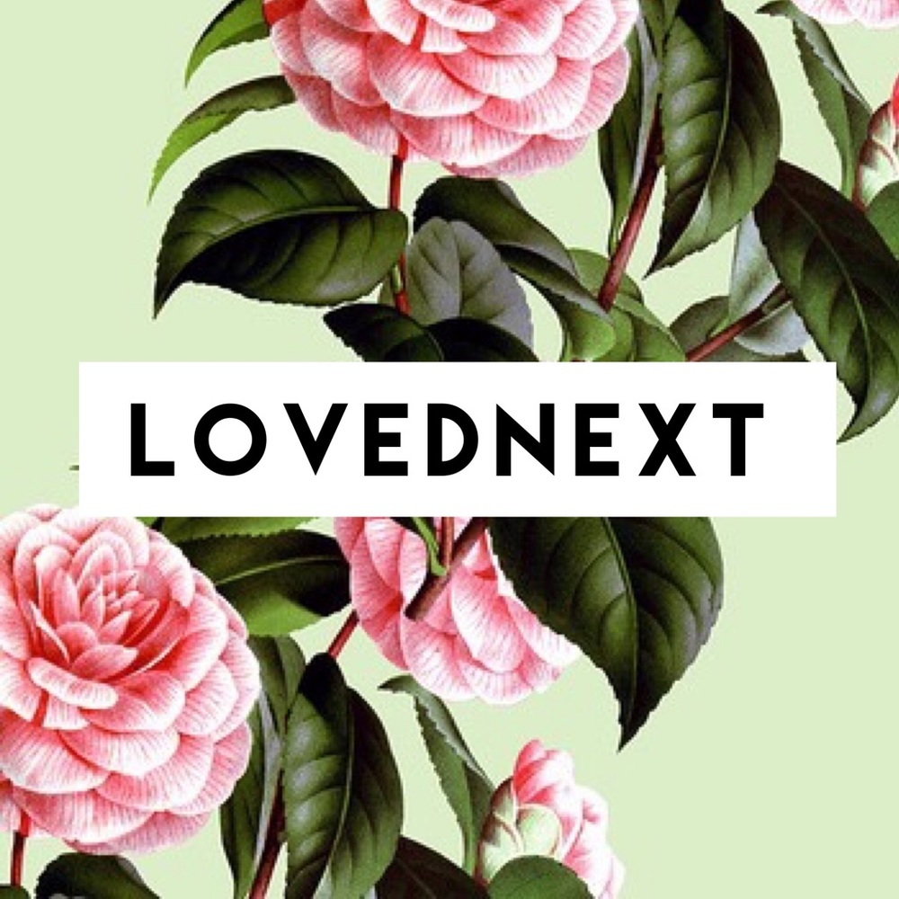 Meet your Posher, Kat @lovednext 🖤